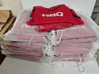 150x R80 Red Mesh Training Bibs, Size M