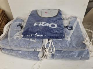 45x R80 Blue/White Reversable Mesh Training Bibs, Size XXL