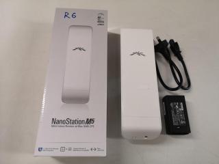 Ubiquiti NanoStation Wireless Bridge, M5 5GHz airMax 16dBi CPE Unit