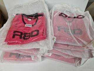 100x R80 Pink Mesh Training Bibs, Size Junior