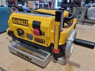 DeWalt 330mm Thickness Planer DW735-XE