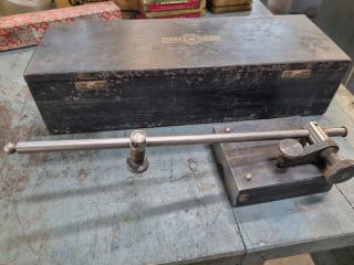 Moore & Wright No.407 Large Surface Gauge