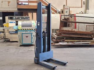  Battery operated Electric walkie stacker