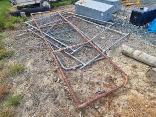 Assortment of Wire Gates/Fences 