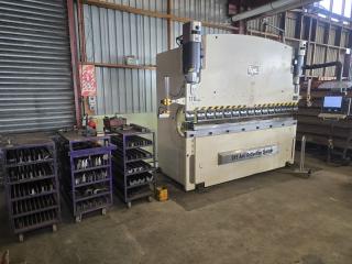 DYE NG Series 110 CNC Tonne Pressbrake