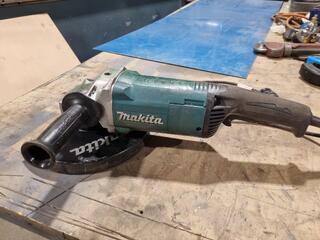 Makita Corded 230mm Angle Grinder