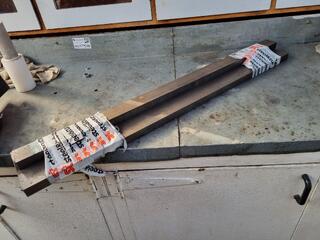 2x Lengths of Bright Steel Bars