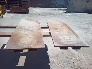 2 x Plate Steel Pallets
