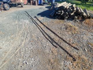 4 Assorted Lengths of Chain.