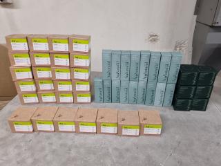 Au Natural Assorted Moisturisers, Anti Aging Oils, & Mud Masques
