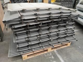 96x Sections Heavy Duty Steel Warehouse Pallet Racking Elevated Floor Grating