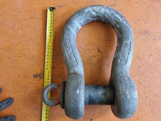 25-Ton Bow Shackle