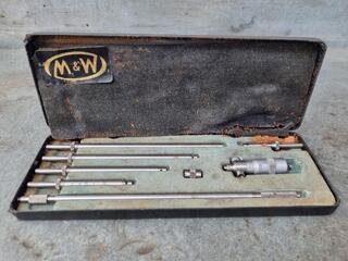 Vintage Moore & Wright Inside Micrometer Set