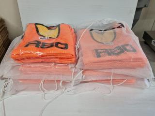 60x R80 Reversible Orange/Yellow Training Bibs, Size S