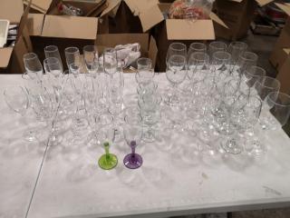 43x Assorted Size Wine Glasses