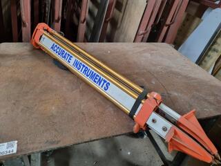 Surveyor / Leveling Aluninium Tripod
