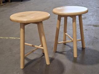 2 Stools